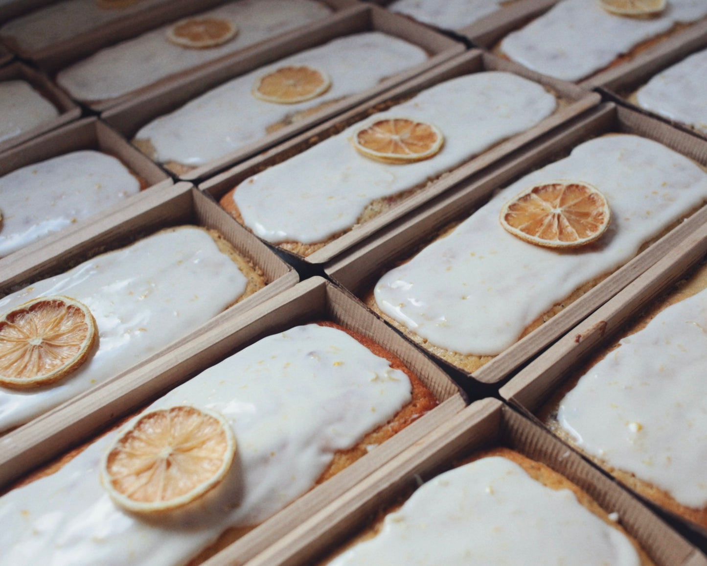 Pain au citron, bleuets et chocolat blanc